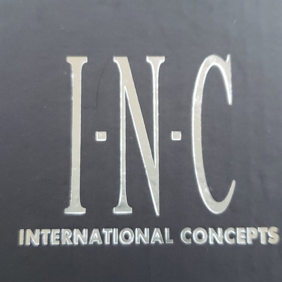 INC Faux Fur Lined Slippers Women's Size 11-12 Champagne Metallic Trend NWT - Picture 4 of 12